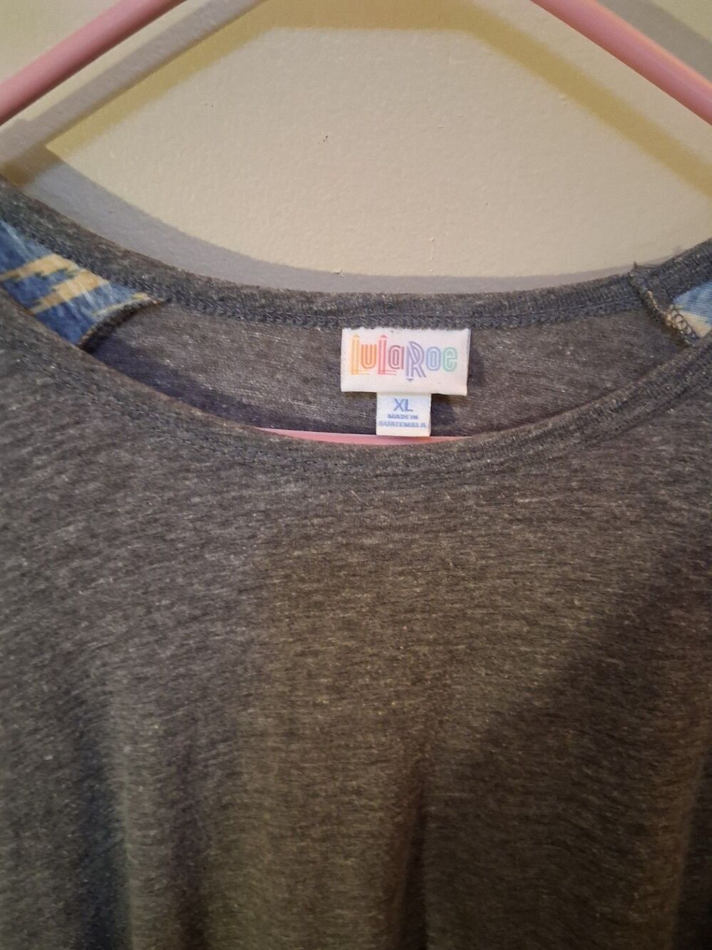 LuLaRoe Randy Raglan Tee Shirt Size XL Gray Yellow Geometric Aztec lg slee - Picture 6 of 10
